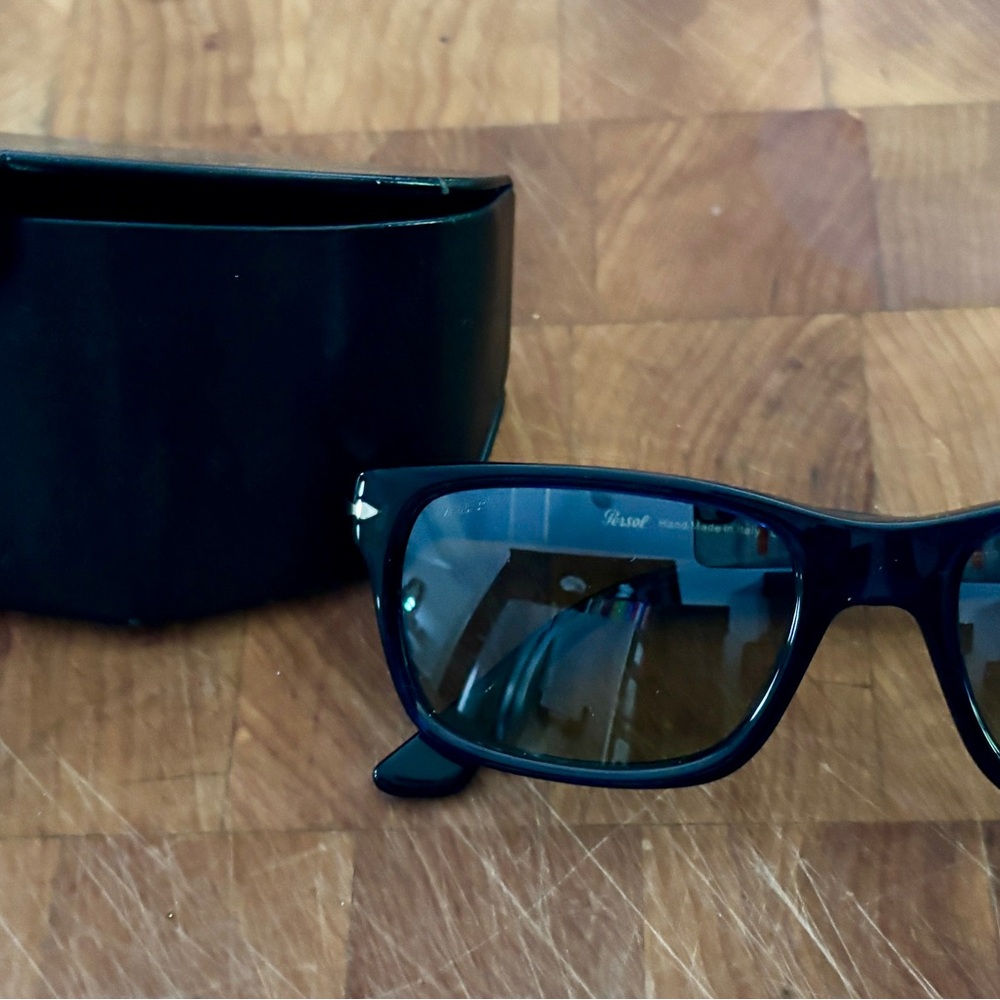 Persol Polarized Crystal Lenses Deep Blue Sunglasses with Case